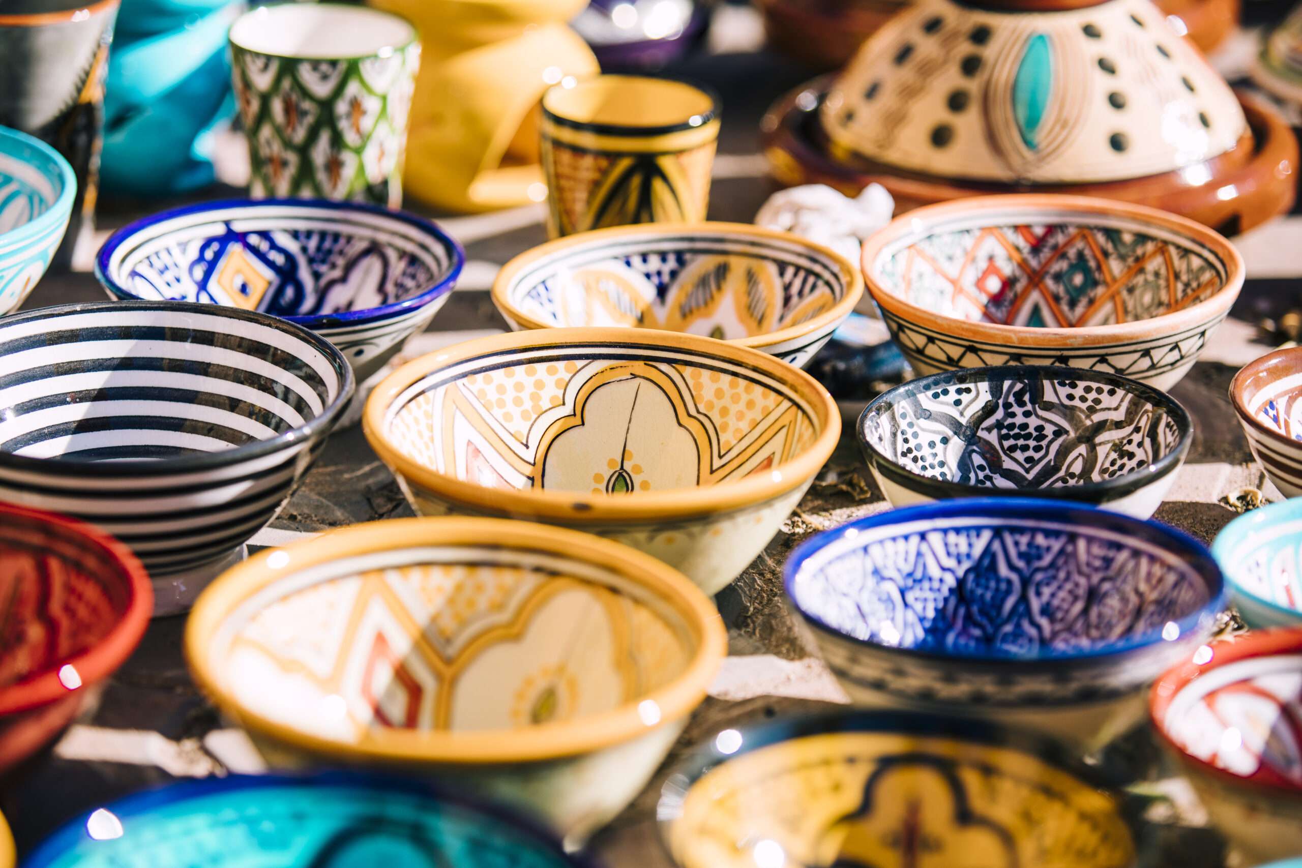 vol-en-montgolfiere-marrakech – lever-du-soleil-atlas-maroc – golf-luxe-marrakech – visite-privee-souk-marrakech – artisans-marocains-medina – visite-historique-marrakech – jardins-majorelle-marrakech – excursion-vallee-ourika-atlas-maroc – restaurants-marrakech-selection – experience-authentique-maroc