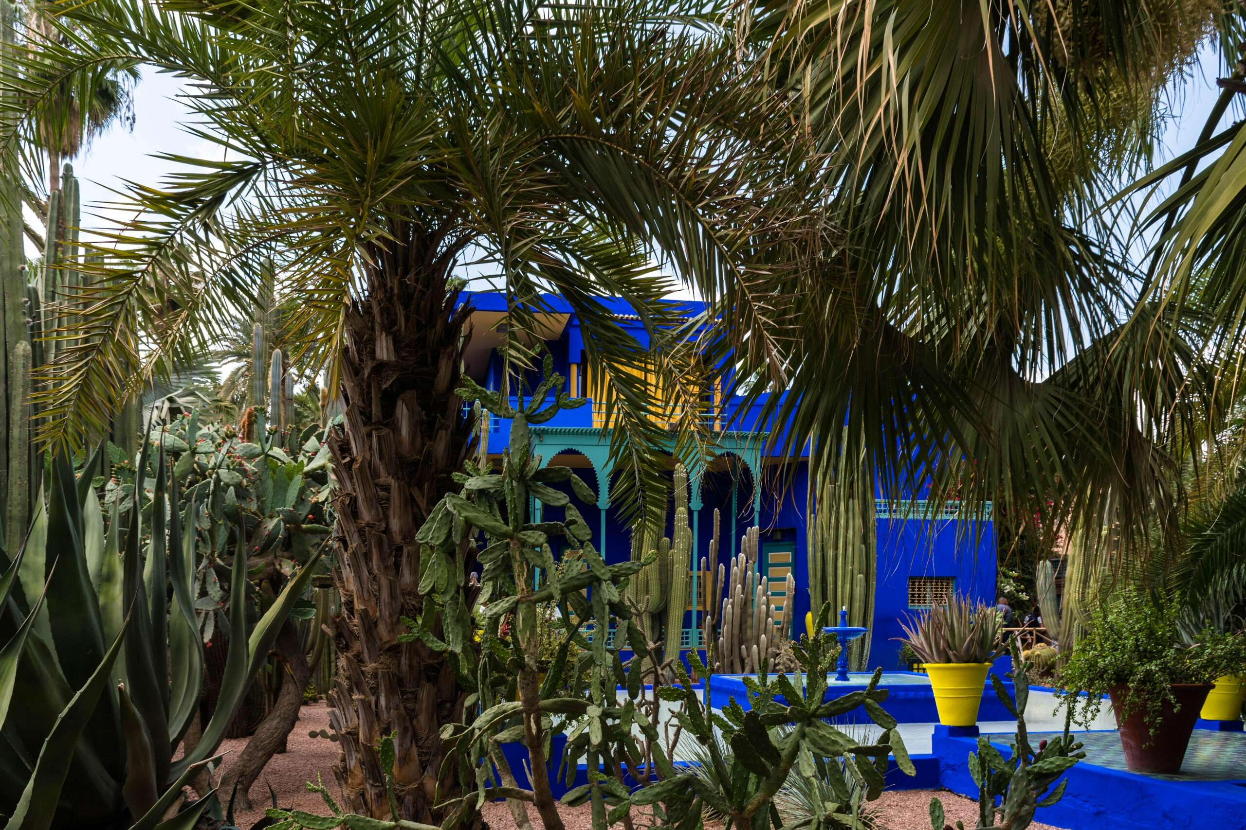 vol-en-montgolfiere-marrakech – lever-du-soleil-atlas-maroc – golf-luxe-marrakech – visite-privee-souk-marrakech – artisans-marocains-medina – visite-historique-marrakech – jardins-majorelle-marrakech – excursion-vallee-ourika-atlas-maroc – restaurants-marrakech-selection – experience-authentique-maroc